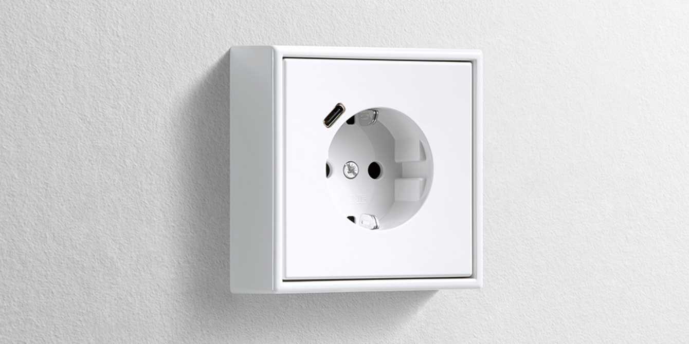 Erweiterter Anschlussraum für die Nachrüstung bei Elektro Raab GmbH & Co.KG in Leutershausen