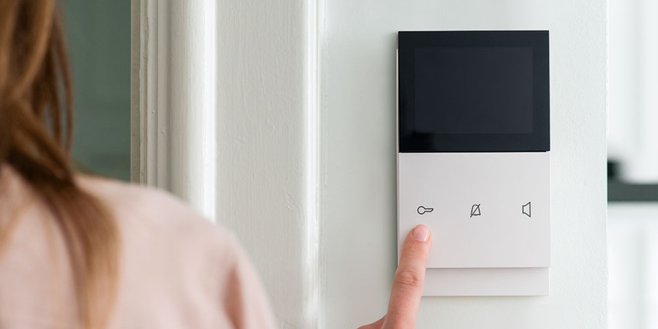 ELCOM.TOUCH bei Elektro Raab GmbH & Co.KG in Leutershausen