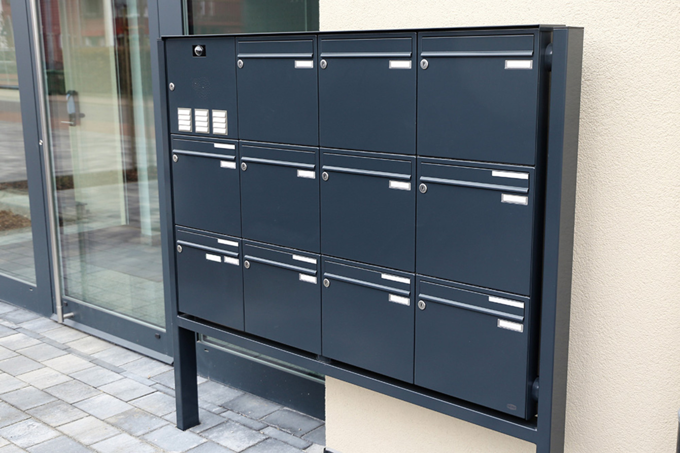 Briefkasten­systeme bei Elektro Raab GmbH & Co.KG in Leutershausen